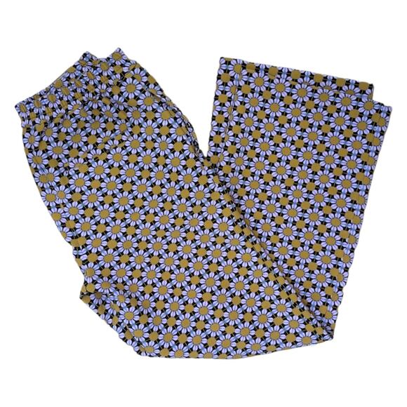 Urban Outfitters 70s wide leg Pull On Floral Pants - Picture 3 of 5